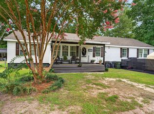 146 Glen St, Summerville, SC 29483