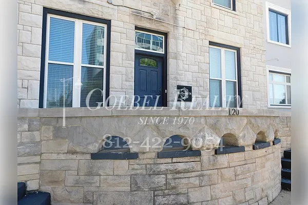 120 SE 1st St #2