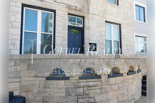 120 SE 1st St Photo 1