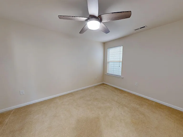 248 Begen St — Photo 35
