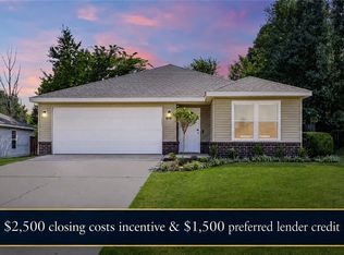 819 Tunbridge Dr, Bentonville, AR 72712