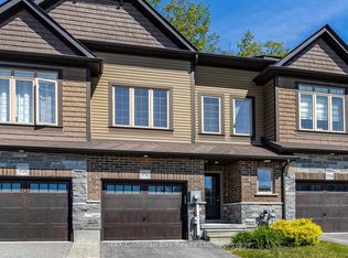 956 Cook Dr, Midland, ON L4R0E4