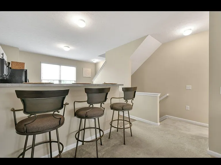389 Laurel Creek St — Photo 11
