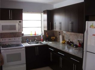 401 NW 25th Ct, Miami, FL 33125