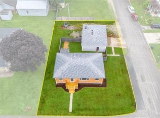 90 Newman St, Scottsburg, IN 47170