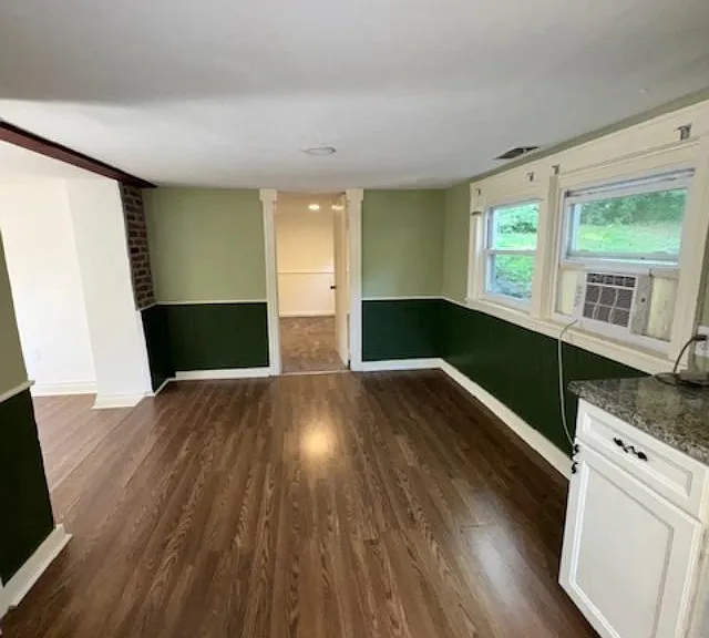 1433 Manley Rd — Photo 5