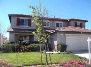 819 Amadova Dr, Perris, CA 92571