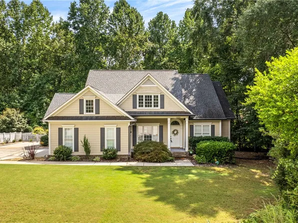 1264 Sweetwood Cir, Auburn, AL 36830