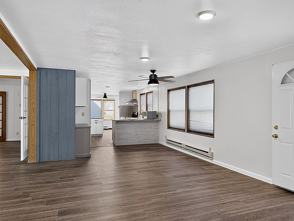 5th image of 101 243rd St S