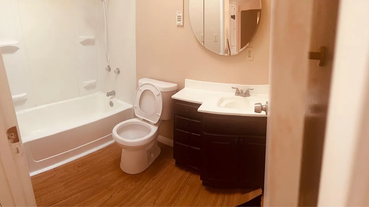 3 bed, 1166 sqft, $1,895 — Photo 3