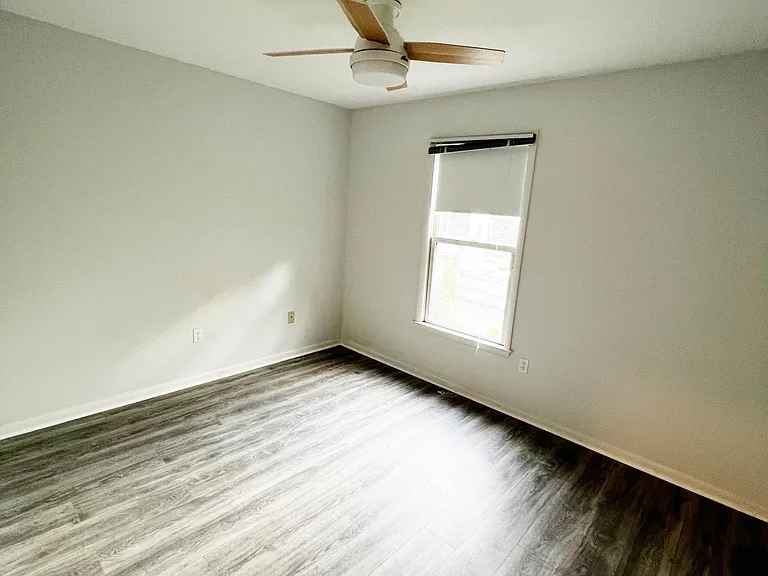 58 E Oakland Ave #6 — Photo 5