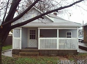 1st image of 830 Niedringhaus Ave