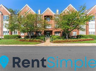13890 Chelmsford Dr Unit 107, Gainesville, VA 20155