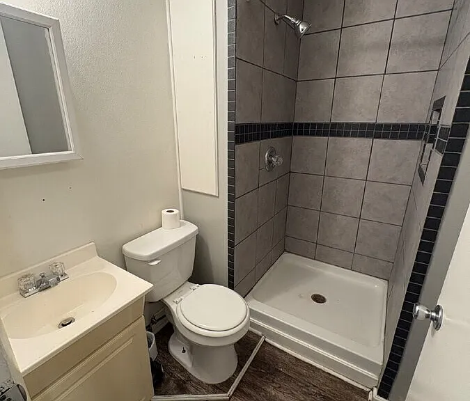 111 Sample St #5 — Photo 5