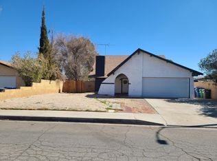 44744 Fenhold St, Lancaster, CA 93535