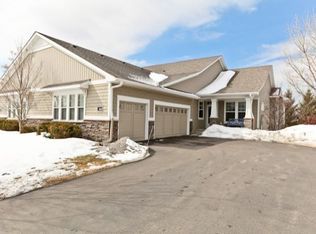 1522 Violet Ln, Eagan, MN 55122