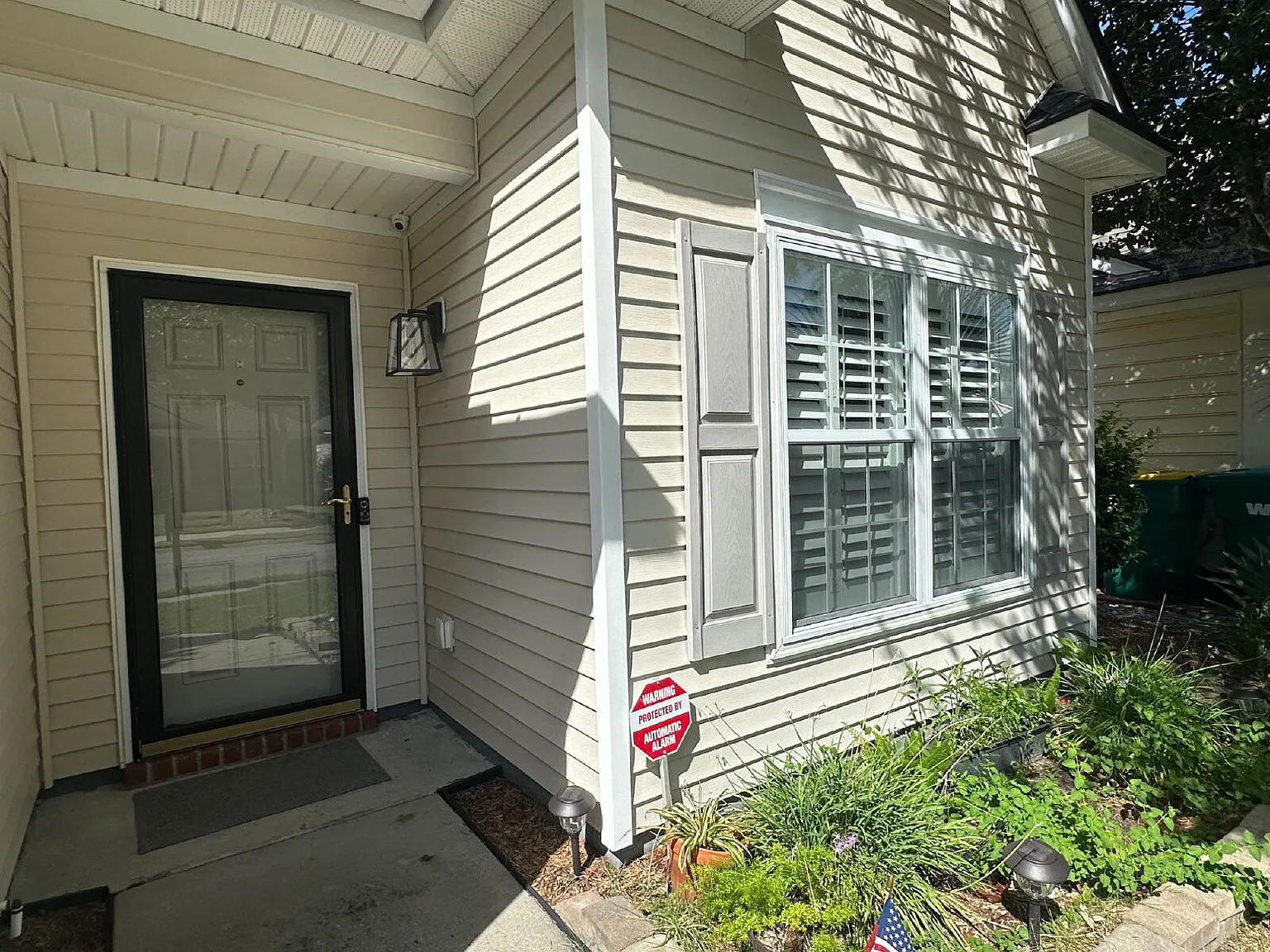 2 bed, 2.5 bath, 1562 sqft, $2,500 — Photo 2