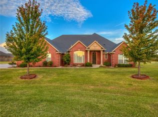 330 Lysbeth Ct, Goldsby, OK 73093