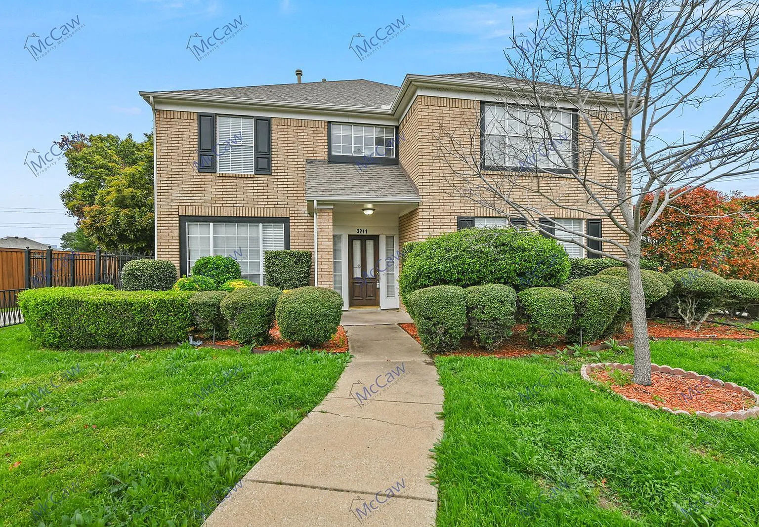 4 bed, 2.5 bath, 3006 sqft, $3,095 — Photo 1
