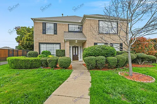 3211 Wessex Cir Photo 1