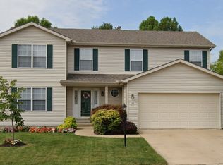 701 E Tomaras Ave, Savoy, IL 61874