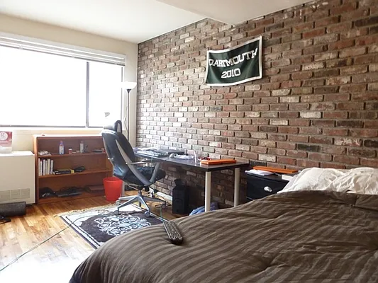 Rented by City Connections Realty | media 26