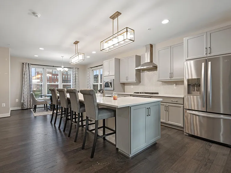 22968 Clarence Walk Ter — Photo 16