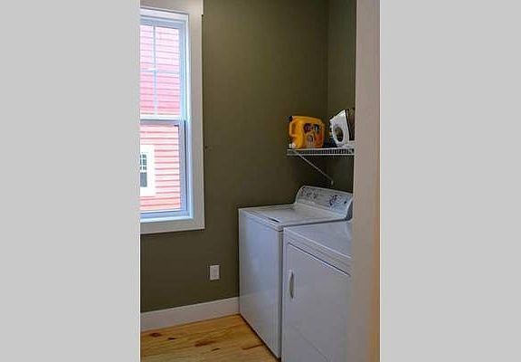 Washer/Dryer and Linen Closet