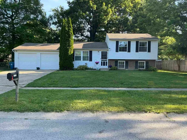 11414 Whistler Dr, Indianapolis, IN 46229