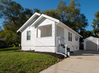 4 Ridgeway Rd, Cincinnati, OH 45216