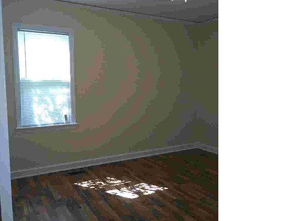3rd image of 5110 Illinois St