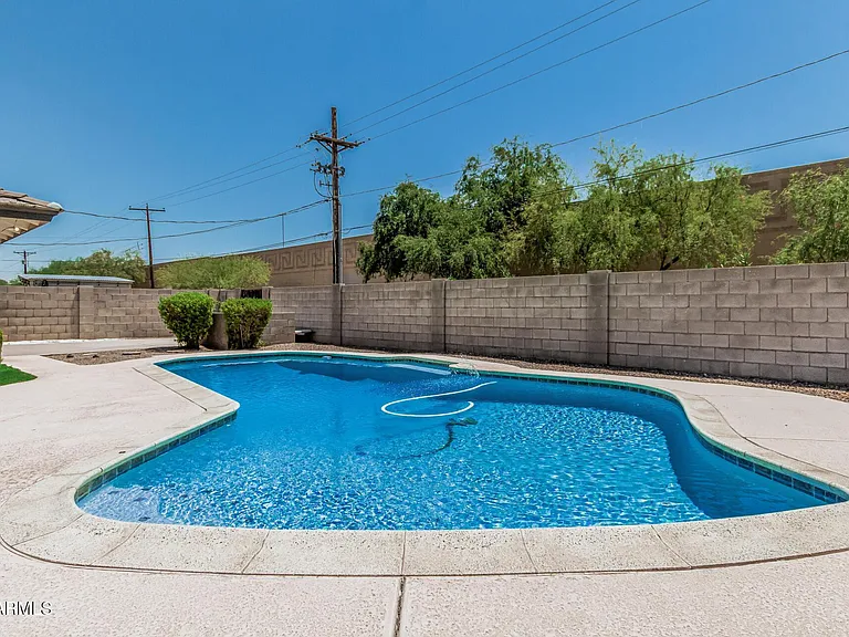 1213 E Riviera Dr — Photo 26
