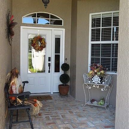 2nd image of 2843 Meadowood Ln