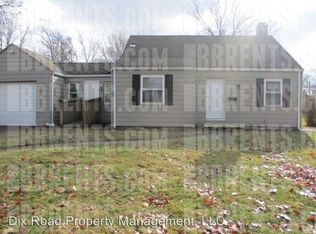 1575 Sunset Dr, Hamilton, OH 45013