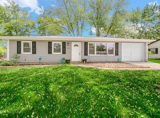 705 Dearborn Rd, Valparaiso, IN 46385