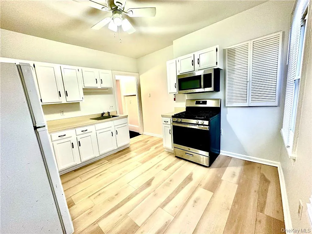 3 bed, 1.0 bath, 1440 sqft, $1,850 — Photo 4