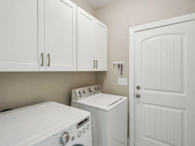 202 Sage Ct — Photo 11