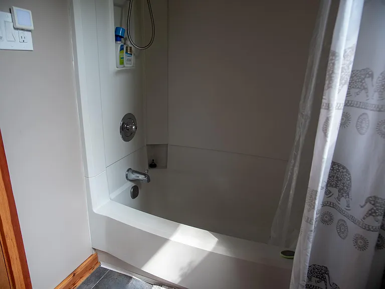 210 Cedarwood Ln — Photo 13
