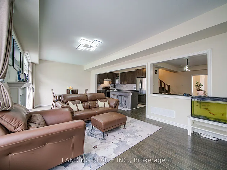 2084 Duberry Dr — Photo 24
