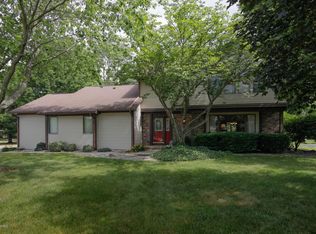 5516 Stoney Brook Rd, Kalamazoo, MI 49009