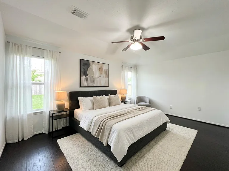 123 Willoughby Ct — Photo 4