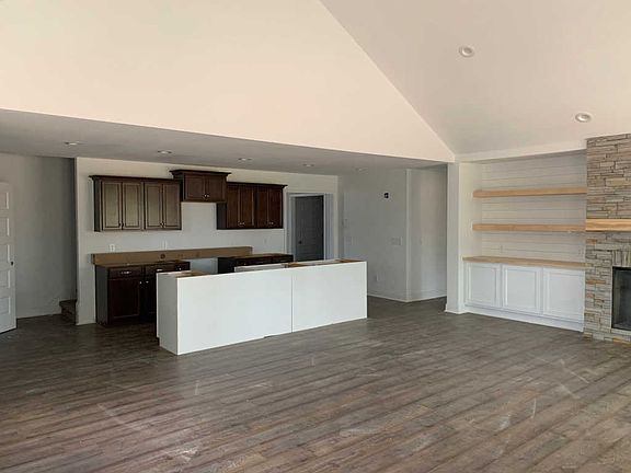 5th image of 1183 Elizabeth Ln Lot 27
