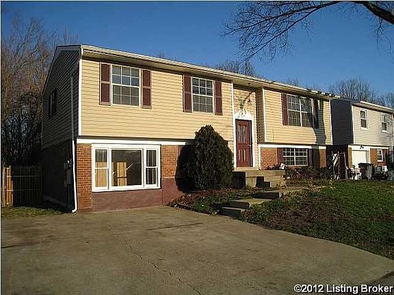 2nd image of 5201 Green Cove Cir