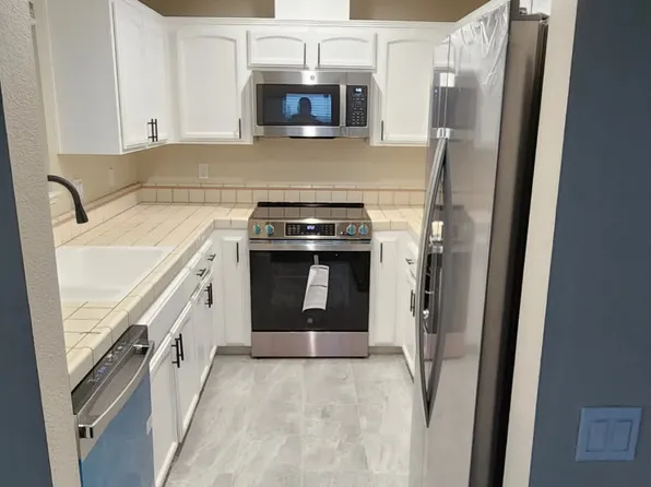 1421 Hood Rd APT D, Sacramento, CA 95825