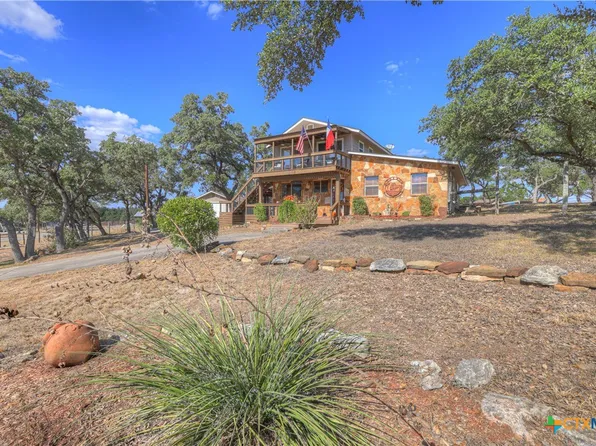 1631 Cattail, Canyon Lake, TX 78133