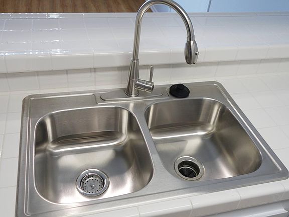 3rd image of 12309 Burbank Blvd APT 25