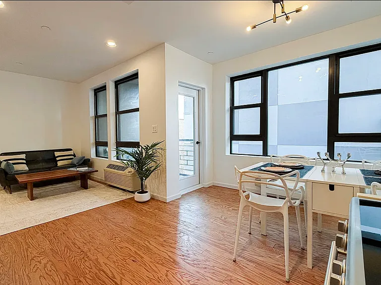 452 Lafayette Ave #4R — Photo 3