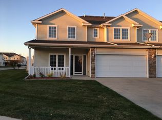 947 Red Hawk Way SE, Altoona, IA 50009
