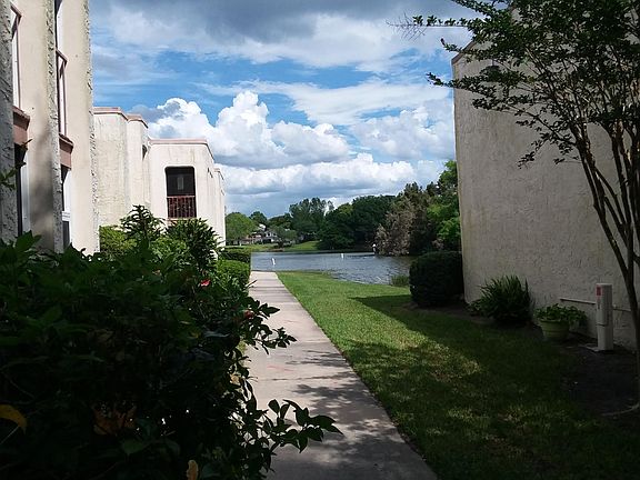 3rd image of 536 Orange Dr APT 20
