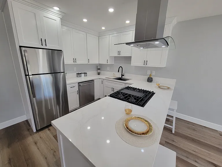 Islandia Apartments — Photo 10